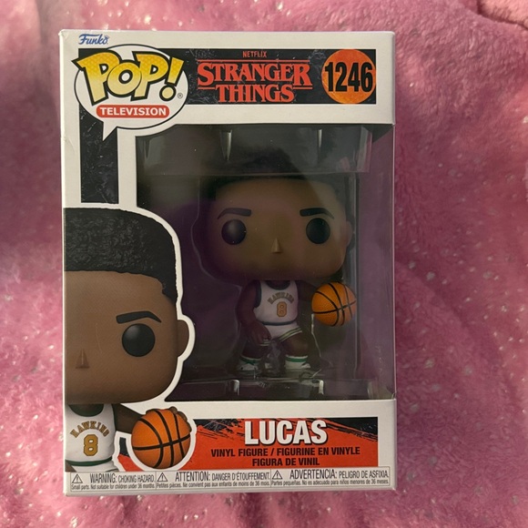 Funko Pop Stranger Things Trio - Eddie, Mike, Lucas - Picture 11 of 16